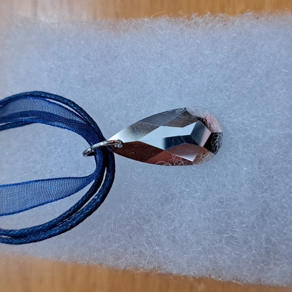 Water's Edge Crystal Marquise Necklace - Picture 6 of 6